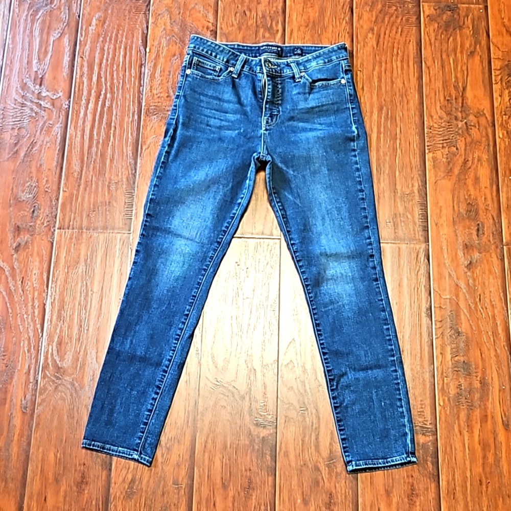 Lucky Brand Jean 8 - Picture 3 of 4